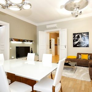 Deluxe Appartement met Drie Slaapkamers